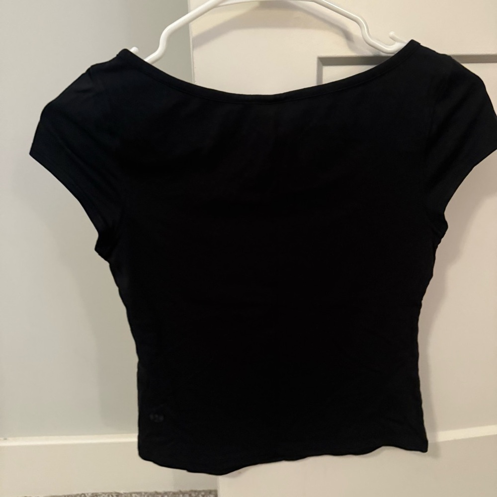 Lululemon Henley Tee - Picture 4 of 4